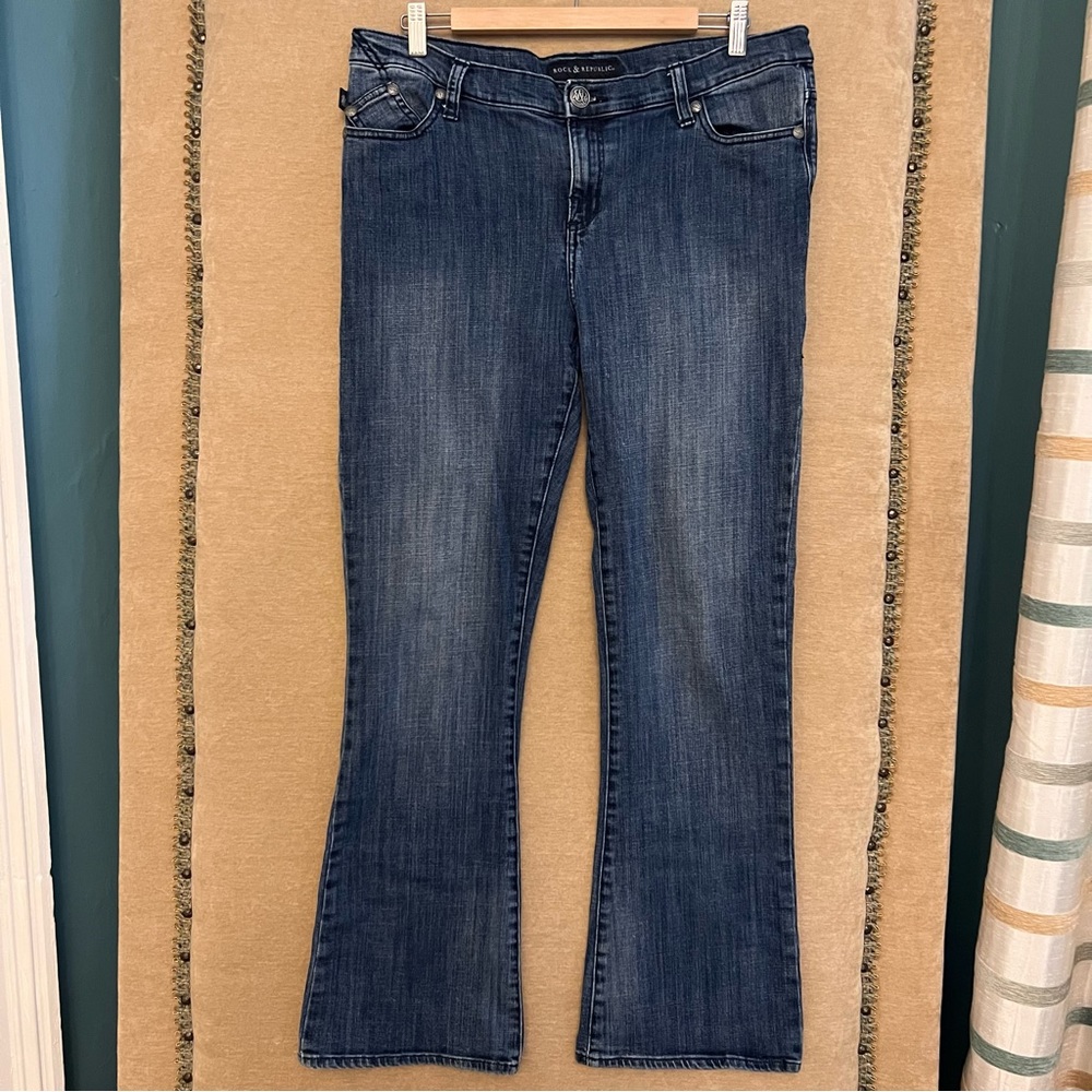 ROCK & REPUBLIC Kasandra Boot Cut Jeans Plus Size